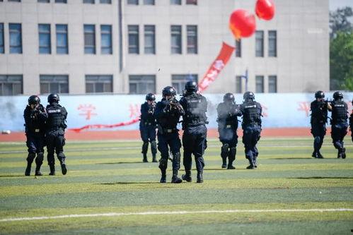 唐山视频爆料者是警察吗,竟是警察? 第3张 唐山视频爆料者是警察吗,竟是警察? 第3张